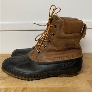Sorel Cheyanne II Lace-Up Leather Duck Boots, Men’s 9 (fit like 8.5) women’s 10